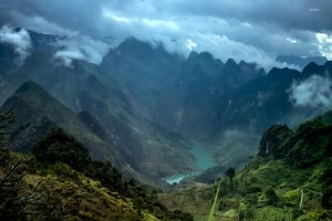 Best Time to Visit Ha Giang Loop: A Complete Seasonal Travel Guide (Weather, Road Conditions & Safety) 02