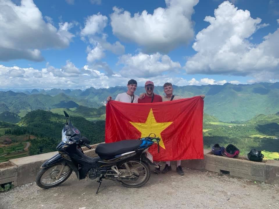 Self Riding vs Easy Rider On The Ha Giang Loop