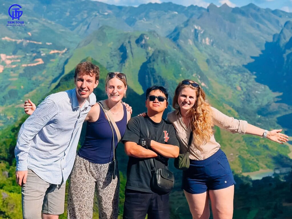 Ha Giang Loop Solo Tour