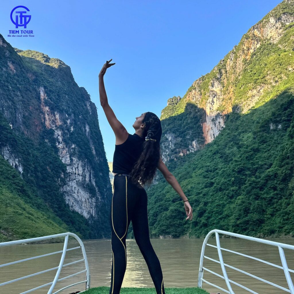Ha Giang Loop Women Tour